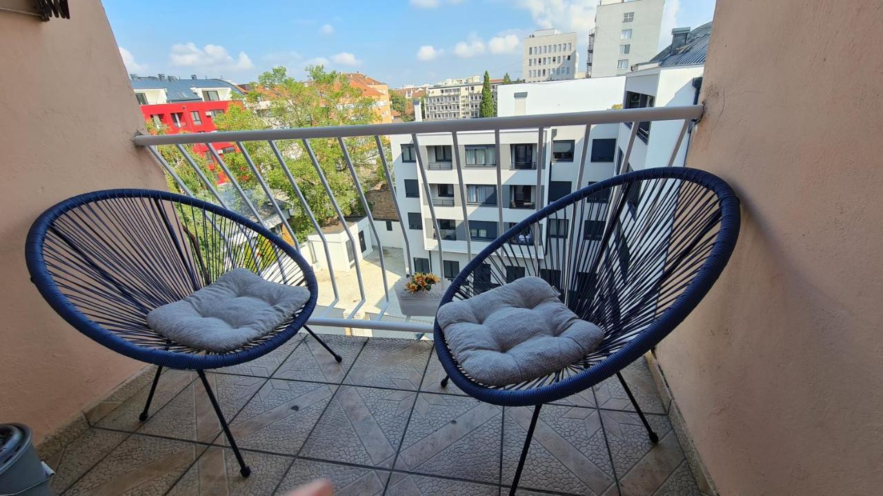 Little penthouse Vanja Novi Sad Bagian luar foto
